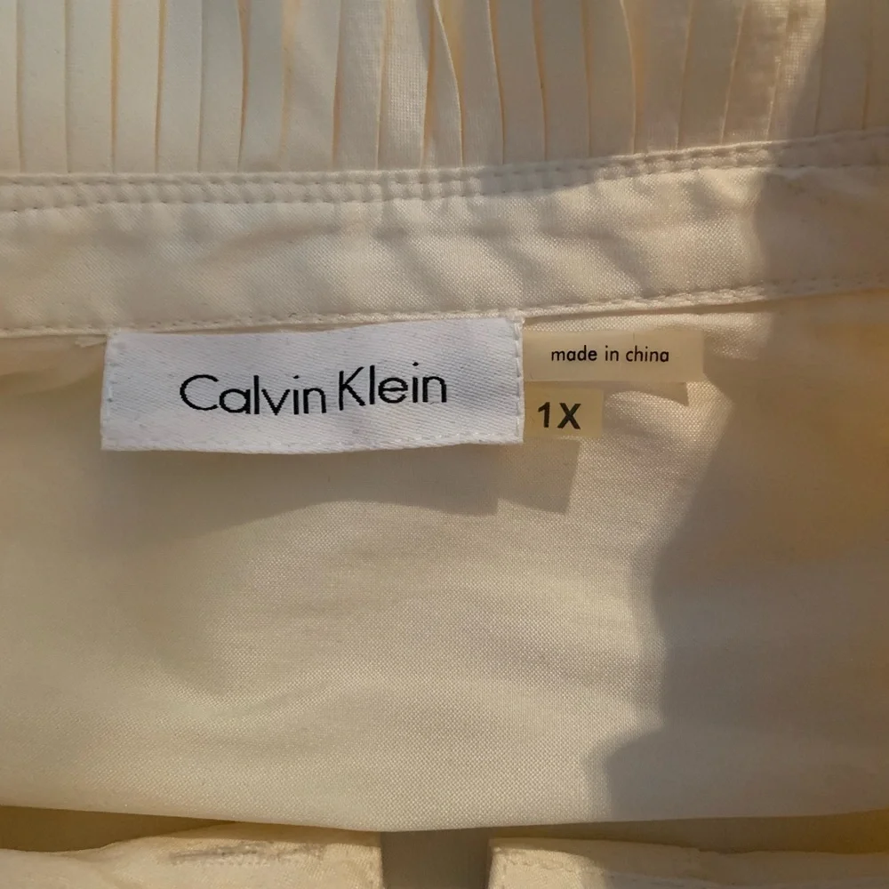 Calvin Klein Sleeveless Cream Tuxedo Tunic Top - Picture 6 of 9